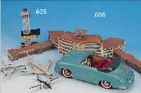 FLUGPLATZMODELL, DEUTSCH, SIKU, UM 1958-60, BESTEHEND AUS ZWEI DOPPELPLäNEN, PAPIER AN DEN RäNDERN BESCH., ZAHLREICHE FLUGZEUG- MODELLE, ...