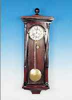 WANDUHR, GUSTAV BECKER MIT LENZKIRCH-WERK, UM 1880, VERZIERTES HOLZGEHäUSE, AUFSATZ UND 1 SEITENVERGLASUNG FEHLT, UNTERE VERZIERUNG LOSE, ...