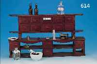 KLEINE KINDERAPOTHEKE, DEUTSCH, 30ER JAHRE, HOLZREGAL MIT SCHüBEN, VIELE VERSCH. ZUBEHöRTEILE, U.A., 9 VERSCH. ...
