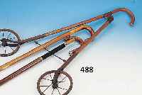 DREI STöCKE, DEUTSCH, 1900/30, HOLZ, H. CA. 89 - 90 CM, 2 X MIT INTEGR. SCHIRMEN, 1 X MARKTROLLER, L. ALTERSSCHäDEN
