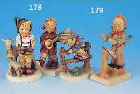 DREI HUMMELFIGUREN, GOEBEL, 1 X IN 1000 ÄNGSTEN, 1964, NR. 201 2/0, H. CA. 9,5 CM; WANDERLIED, MäDCHEN, 1960, NR. 86, H. CA. 11 CM, AN ...