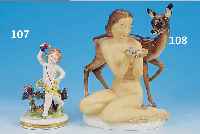 PORZELLANFIGUR, VOLKSTEDT, UM 1900-1906, AMORETTE MIT TRAUBEN, BUNT BEMALT, H. CA. 15,5 CM