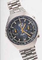 HEUER/LEONIDAS ARMBANDCHRONOGRAPH, SCHWEIZ UM 1970, EDELST., NEUTR. EDELST.-BAND, BODEN GESCHR., ZUR BESSEREN STOPPBED. KRONE AUßEN ...