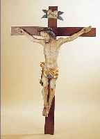 GROßER CHRISTUS AM KREUZ, SüDDEUTSCH, 18. JAHRHUNDERT, LINDENHOLZ GESCHNITZT, KREUZ UND FASSUNG ERGäNZT, FASSUNG ...