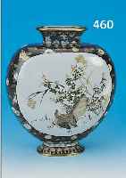 GROßE VASE, JAPAN, WOHL ANDO JUBEI, UM 1900/05, CLOISONNE, H. 33.5 CM, EINE SEITE MIT KIRSCHBLüTENDEKOR, EINE MIT ...