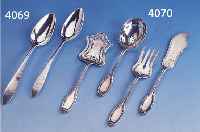 4-TEILIGES PETITS-FOURS-VORLEGEBESTECK, FRANKREICH UM 1910, 950ER SILBER, MEISTERMARKECOIGNET, KLASSIZISTISCHER DEKOR, BEST. AUS: MESSER, ...