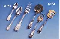 3-TEILIGES PETITS-FOURS-VORLEGEBESTECK, FRANKREICH UM 1890, 950ER SILBER, TEILVERG., BES.-MONOGR., DURCHBRUCHARBEIT GESäGT, FLORALER ...