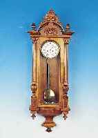 WANDUHR, WOHL WIEN, UM 1880, VERZIERTES U. GESCHNITZTES HOLZGEHäUSE, ORIGIN. BEKRöNUNG, GESCHNITZTE KAPITELLE U. BASEN, KANNELIERTE ...