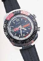 KONVOLUT: 2 HERRENARMBANDUHREN, SCHWEIZER PRODUKTION, TAUCHERUHRDESIGN, UM 1969, BEIDE MASSIV METALLGEH. VERCHR., BEIDE DREHLüNETTEN,1X BEZ. ...