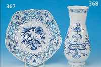 SCHALE, MEISSEN, NEUZEITLICH, PORZELLAN, ZWIEBELMUSTER, FLORALE DURCHBRUCHARBEIT, D. CA. 23 CM