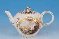 TEEKäNNCHEN, MEISSEN, UM 1760, PORZELLAN, IN ZWEI KARTUSCHEN SEHR FEINE BUNTE BEMALUNG VON SCHäFER U. SCHAAFEN, REICHE GOLDSTAFFAGE, DECKEL ...