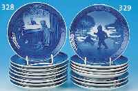 14 WEIHNACHTSTELLER, ROYAL KOPENHAGEN UND BING & GRöNDAHL, 5 X B & G. 1990/ 3 X 88/ 1987 UND 9 X KöNIGL. KOPENHAGEN 4 X 87 / ...