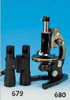 FERNGLAS, LEITZ WETZLAR TRINOVID 60ER JAHRE, 7 X 42 140M/1000M NUM. 666768, MIT LEDERTASCHEUND GEBRAUCHSANWEISUNG