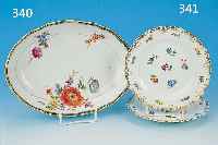 OVALE SCHALE, MEISSEN, UM 1890, PORZELLAN, L. 27 CM, MIT BLUMENBOUQUETDEKOR UND KL. KOBALTBLAUEM RAND, GOLDSTAFFAGE