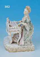 PORZELLANFIGUR, MEISSEN, UM 1880/90, 1. WAHL, H. 12 CM, DAME AM SPINETT SITZEND, SCHöNE BEMALUNG, L. AN DEN SPITZEN BESTOßEN, ...