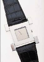 LONGINES HERRENARMBANDUHR, REF.-NR. 7102/ 5016/1, SCHWEIZ UM 1978, MASSIV STERLINGSILBERRODH., VERG. QUARTZWERK, SPIEGELPOL. BLATT, LEDERB. M. ...