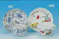 MOKKATASSE MIT UNTERTASSE, MEISSEN, 2. HäLFTE 20. JH., PORZELLAN, H. 5 CM, BLAUER IND. BLUMENDEKOR, MIT ...