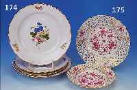 ZWEI ZIERTELLER, MEISSEN, 2. HÄLFTE 20. JH., PORZELLAN, D. 15/18 CM, REICHER IND. PURPUR- DEKOR, GOLDRÄNDER, RAND MIT DURCHBRUCHARB.
