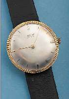 SARCAR HERRENARMBANDUHR, SCHWEIZ UM 1958, GG 750/000, GLASR. GEDR., VERD. BANDANST., BLATT BER., RUNDANKERW., 17 ST., HANDAUFZUG- KAL. PESSEUX ...