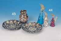 DREI TEILE MOSAIKKERAMIK, FRANKREICH, VALLAURIS, 30ER JAHRE, VASE, H. CA. 12 CM; ZWEI TELLER, D. JE CA. 17 CM
