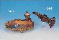 SCHREIBTISCHAUFSATZ, FRANKREICH, UM 1900, BRONZE, VERGOLDET, MIT INTEGIERTEM TINTENFASS,GLASEINSATZ, REICH BEMALT U. EMAILLIERT, ROMANTISCHE ...