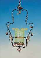 DECKENLAMPE, ÖSTERREICH, UM 1900, SCHIRM URANGLAS/KLARGLAS, IN DIE FORM GEBLASEN, FLO- RALES INNENRELIEF, MESSINGMONTUR, TEILVER- GOLDET, ...
