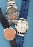 KONVOLUT: 3 HERRENARMBANDUHREN, 1X SEIKO, SQ100, QUARTZ, TONNENFORM, VERCHR., TEILW. VERG., MINERALFLACHGL., JAPAN UM 1997, 1X SEIKO ...