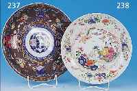 TELLER, JAPAN, FUKAGAWA, UM 1900/10, BUNT BEMALT üBER UNTERGLASBEMALUNG
