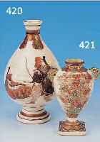 VASE, JAPAN, SATSUMA, 1890, FEINSTEINZEUG MIT FEINEM KRAKELUREN, BUNT BEMALT, H. CA 16 CM