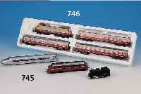 KONVOLUT AUS MäRKLIN, UM 1964, BESTEHEND AUS. 1 LOK MIT TENDER, 1 DAMPFLOK, 1 E-LOK U. 1 ZEPPELINLOK, GUTER ZUSTAND, SAMMELWüRDIG