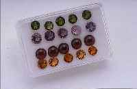 LOT LOSE FARBSTEINE, 5 CITRINE, 5 AMETHYSTE, 5 GRANATE U. 5 PERI- DOTS ZUS. CA. 20.29 CT