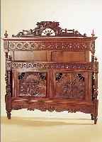 BETT, WOHL DEUTSCH, UM 1870/80, EICHE MASS.,REICH GESCHNITZT MIT 4 VOLLSäULEN, M: 154X200X148 CM, GEBRAUCHSSPUREN, OHNE ROST.