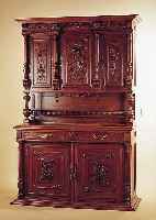 AUFSATZBUFFET, DEUTSCH UM 1890, EICHE MASSIVVERZIERUNGEN Z.T. AUS DEM VOLLEN HOLZ GE- SCHNITZT, BESCHLäGE AN DEN SCHUBLADEN SEK., M.: ...