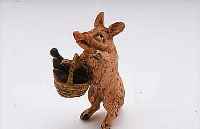 WIENER BRONZE: SCHWEIN MIT EINKAUFSKORB, LEBENDIGE DARSTELLUNG, BT. STAFFIERT, MONOGR. FRANZ BERMANN, WIEN, H CA. 4 CM