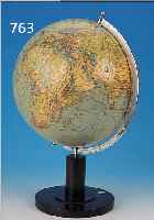 GLOBUS, DEUTSCH, 30/40ER JAHRE, HOLZSOCKEL, H. 53 CM, IM SOCKEL MIT KOMPAß, ALTERSSPUREN