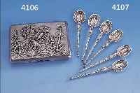 6 LöFFEL, VERTRIEB ASPREY LONDON UM 1900, MEISTERMARKE CS*FS, 925ER SILBER, FLORALER DEKOR, IN ORIG. ETUI (BESCH.) REPRäSENTATIV
