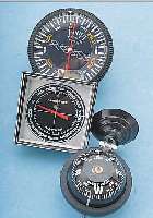 KONVOLUT: 3 MESSGERäTE, 1X ALTIMETER (HöHEN-MESSER BIS CA. 3000 M), 1X BAROMETER/HöHENMES-SERKOMB., 1X PRäZISIONSKOMPAß M. THERMOMETER KOMB., ...