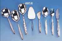 63-TEILIGES BESTECK, BSF, 90ER SILBER- AUFLAGE, MODELL RHAPSODY, GEPERLTER DEKOR, BEST. AUS: 6 GABELN, 6 MESSER, 11 LöFFEL, 4 ...