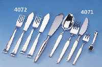 43-TEILIGES BESTECK, ROBBE & BERKING, 90ER SILBERAUFLAGE, BEST. AUS: 10 GABELN, 10 MESSER, 9 LöFFEL, 2 KUCHENGABELN, 6 KAFFEE-LöFFEL, ...