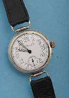 HENRY MOSER & CIE HERRENARMBANDUHR, REF.-NR.156066A, SCHWEIZ/RUßLAND UM 1916, NICKEL, BODEN U. GLASR. GEDR., SCHARNIERBANDANST., PERF., ...