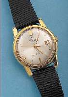 PIERCE HERRENARMBANDUHR AUTOMATIK, SCHWEIZ UM 1964, METALL HARTVERG., EDELST.-BODEN GE- SCHR., BEZ. SUPERRESIST., 25 ST., ZENTRALROTORBASISKAL. ...