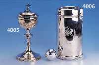MEßKELCH MIT DECKEL, FRANKREICH UM 1870, 950ER SILBER, RESTE ALTER VERGOLDUNG, BODENEINSATZ METALL, MEISTERMARKE UNGEDEUTET, REICH ...