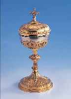 MEßKELCH MIT DECKEL, FRANKREICH UM 1900/10, GOTISIEREND MIT JUGENDSTILELEMENTEN, CUPPA 950ER SILBER MEISTERMARKE UNGEDEUTET, FUß UND ...