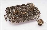 PUPPEN- BZW. MINIATURGESCHIRR, DEUTSCH UM 1900, 800ER SILBER, FILIGRANARBEIT, FüR DEN NIEDERLäND. MARKT GEMACHT, BEST. AUS: KANNE, ...