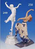 PORZELLANFIGUR, WOHL TURN UND TEPLITZ, UM 1910, SIGN. SCHAFT, TäNZERIN, BUNT BEMALTGOLDSTAFFAGE, H. CA. 27 CM
