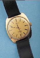 ANKER HERRENARMBANDUHR, DEUTSCHLAND UM 1964,GG 333/000, BODEN GEDR., 17 ST., HANDAUFZUG- KAL. PUW 560, RINGUNR., FLACHSPIR., STOßGES., LEDERB., EZ ...
