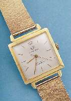 FÖRSTER HERRENARMBANDUHR AUTOMATIK, DEUTSCH-LAND UM 1968, GG 585/000 CARREE-GEH., INCL. NEUTR. GG 585/000-BAND, BODEN GEDR., BLATT VERS. ...