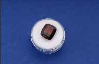TURMALIN IM ANTIKSCHLIFF, BICOLOR, CA. 7.91 CT