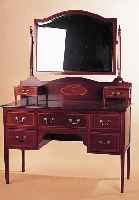 SPIEGELKOMMODE, ENGLAND, UM 1900/10, MAHAGO-NIFURNIER, ORIG. BESCHLäGE, MIT BANDINTARSIEN,SPANNUNGSRIß IN DER PLATTE, GEBRAUCHSSPUREN, CA. ...