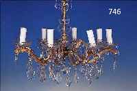 LüSTER, ITALIEN UM 1960, 8 BRENNSTELLEN, Z.T. PREßGLAS, GEHäNGE GESCHNITTEN UND GE- SCHLIFFEN, FUNKTION NICHT GEPRüFT, H.: 38 CM, D. 53 CM